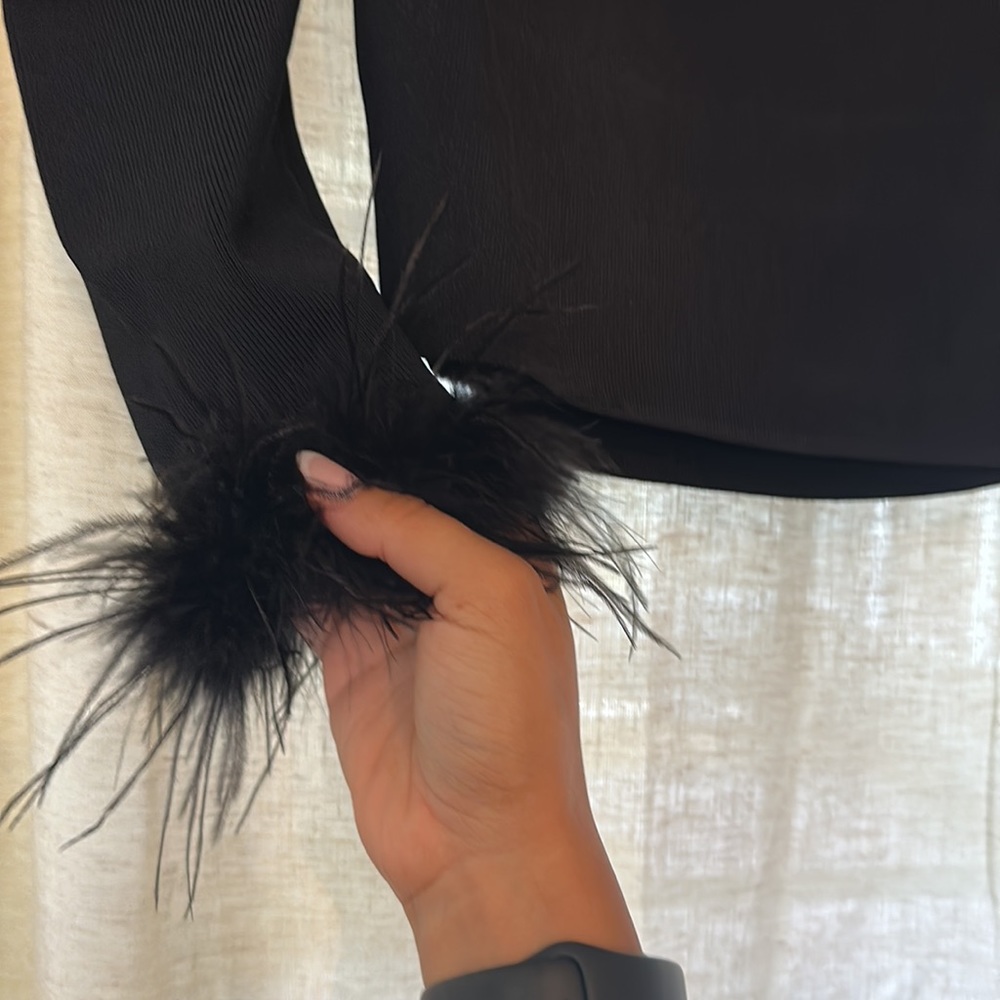 Off Shoulder Feather Top- - Picture 8 of 8